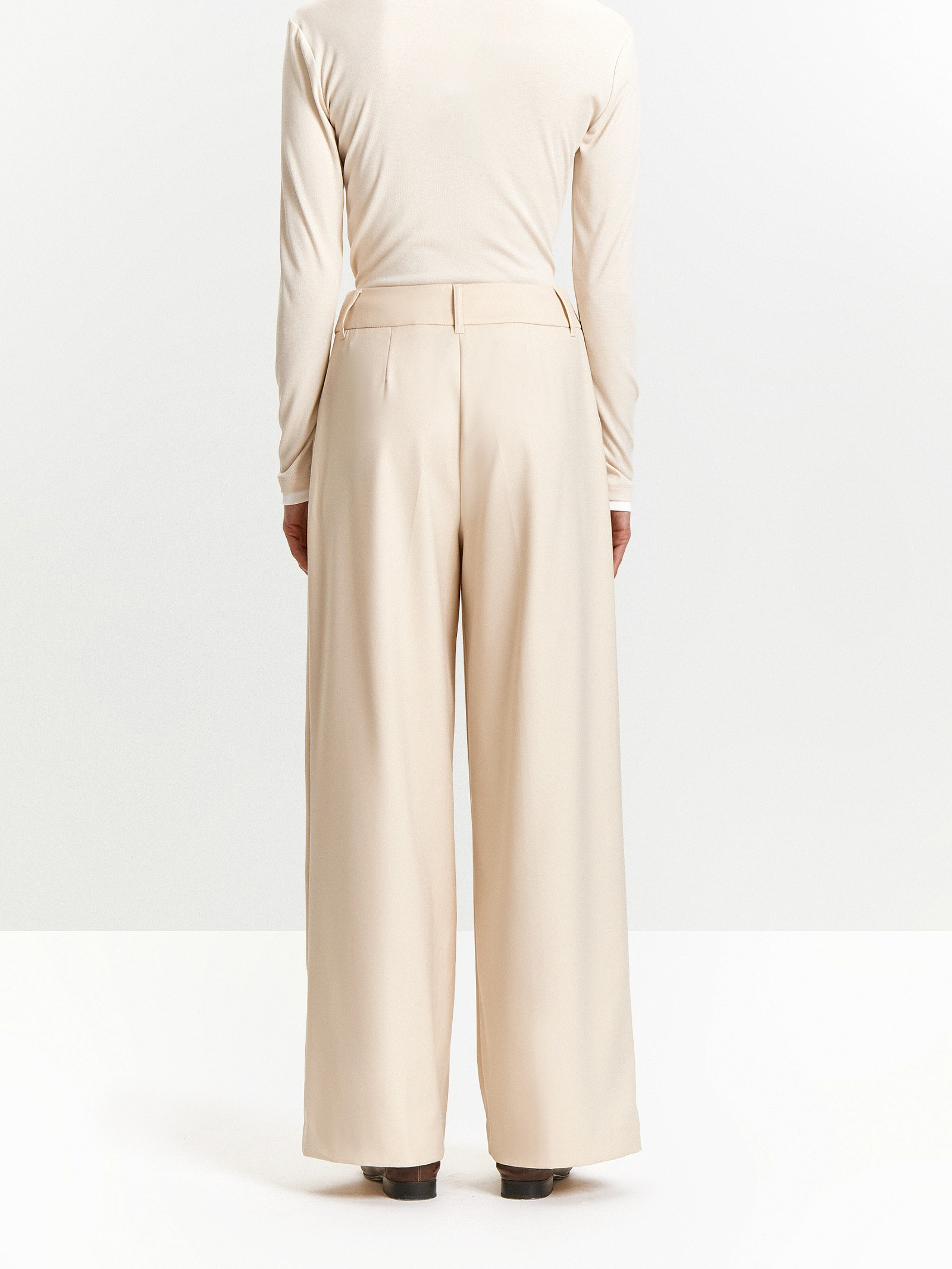 Брюки широкого кроя